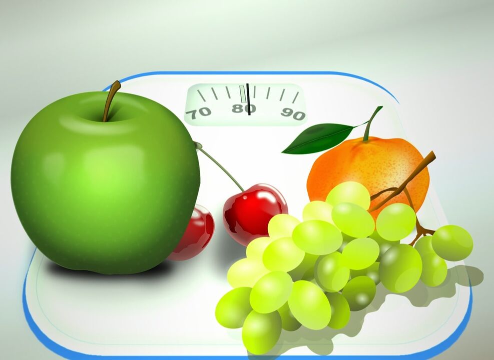 Obst und Beeren auf dem Gleichgewicht